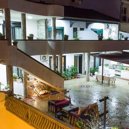 Apartments Ishmi In Center Of ウルツィニ エクステリア 写真
