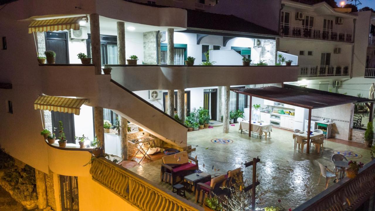 Apartments Ishmi In Center Of ウルツィニ エクステリア 写真