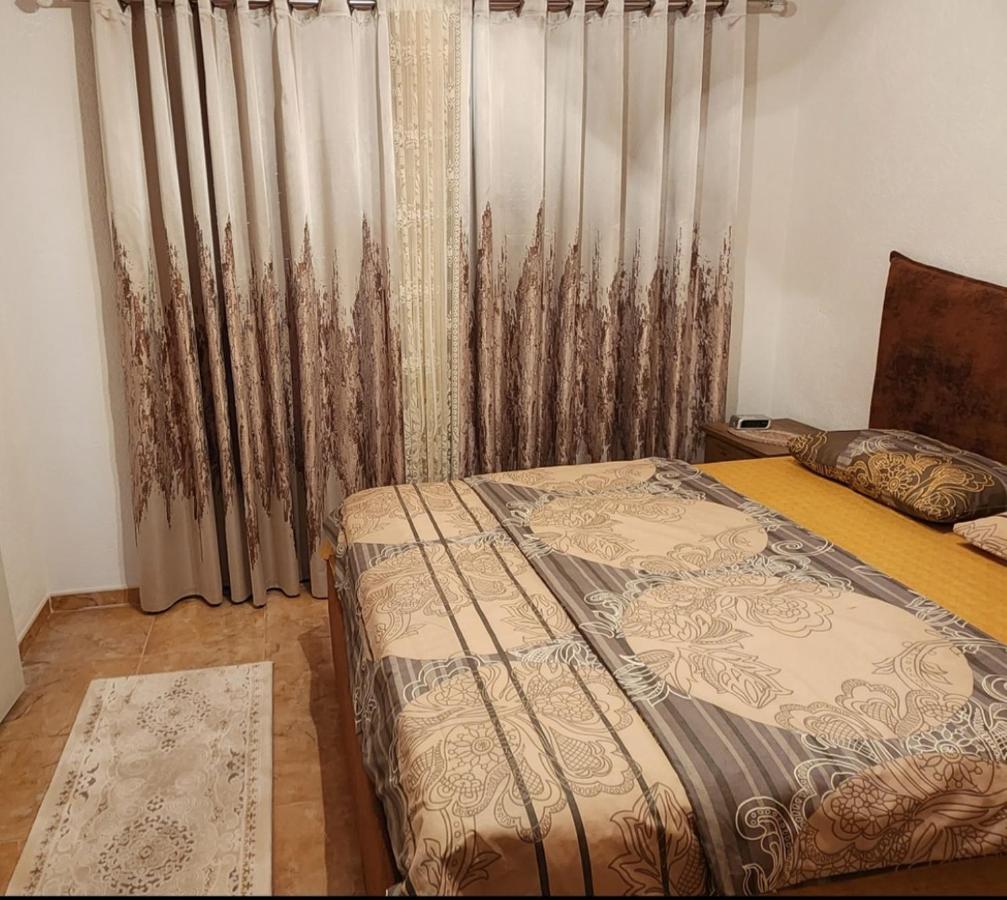 Apartments Ishmi In Center Of ウルツィニ 部屋 写真