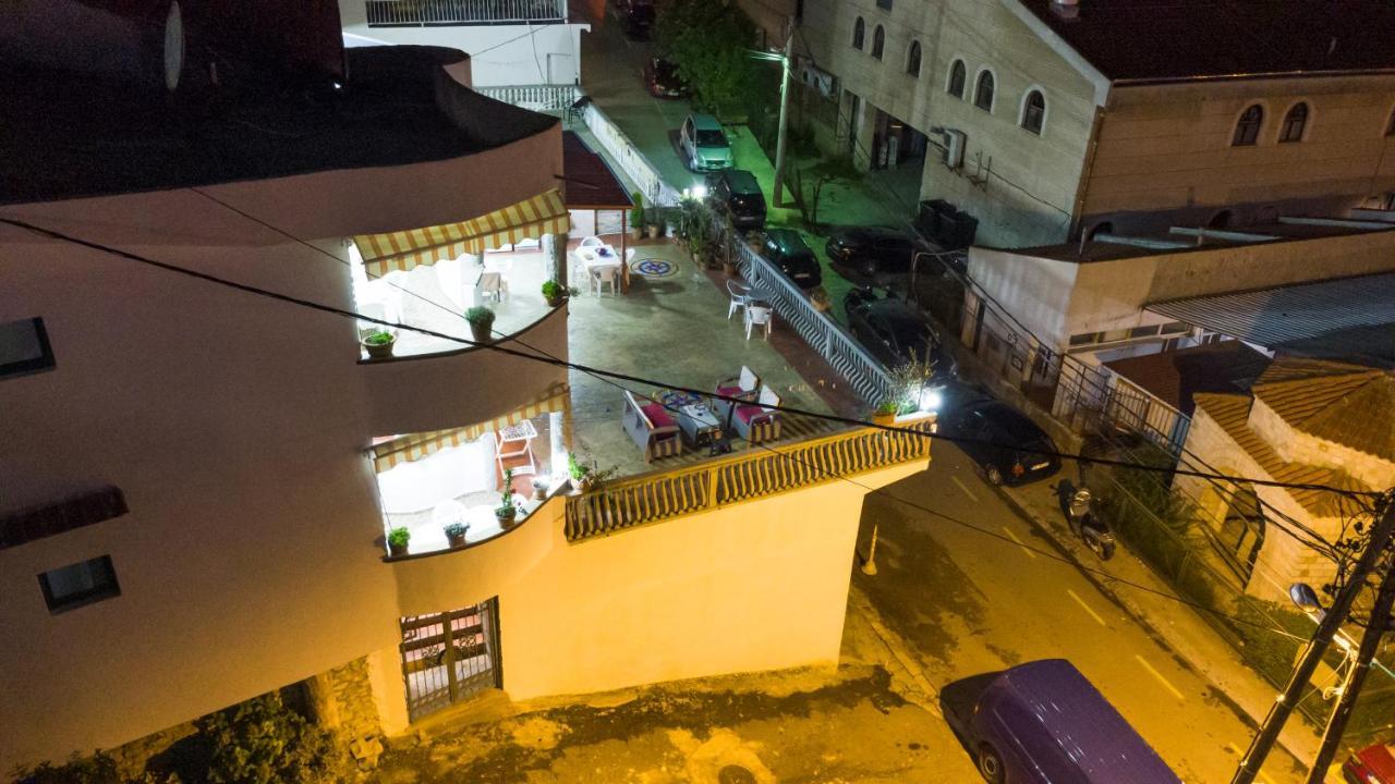 Apartments Ishmi In Center Of ウルツィニ エクステリア 写真