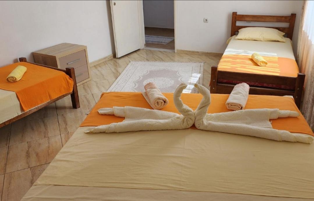Apartments Ishmi In Center Of ウルツィニ 部屋 写真