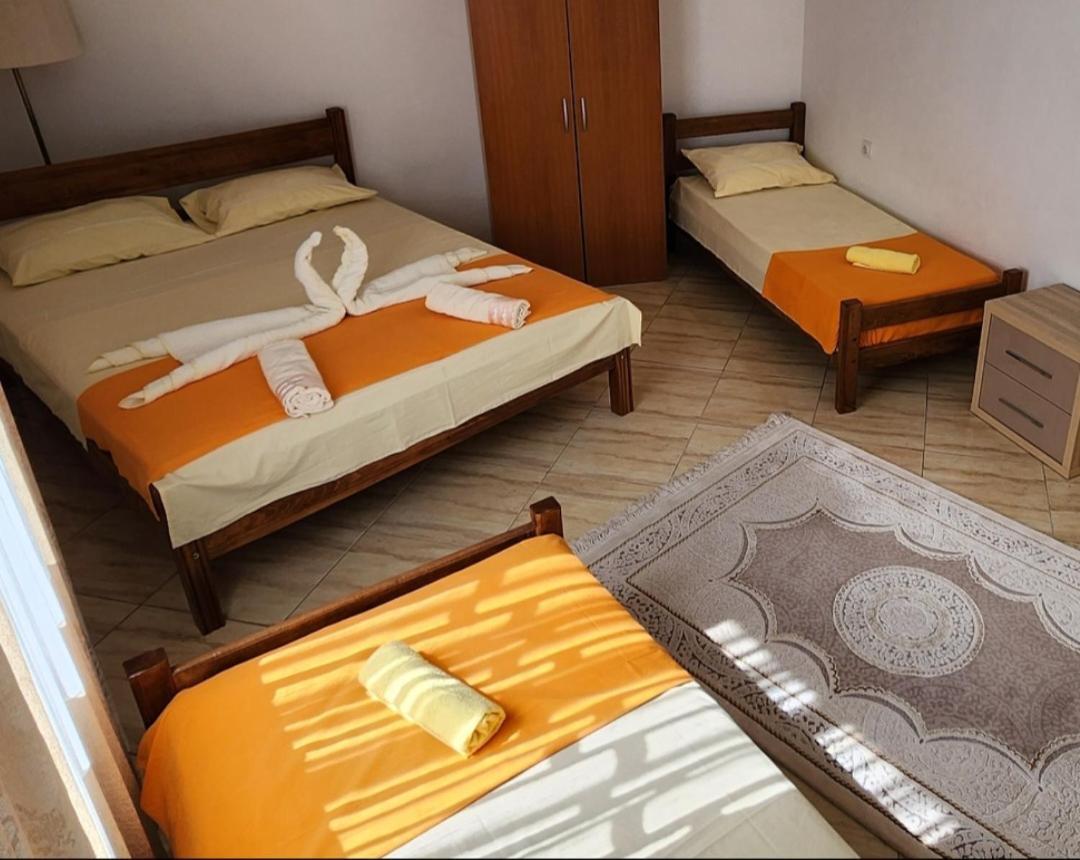 Apartments Ishmi In Center Of ウルツィニ 部屋 写真