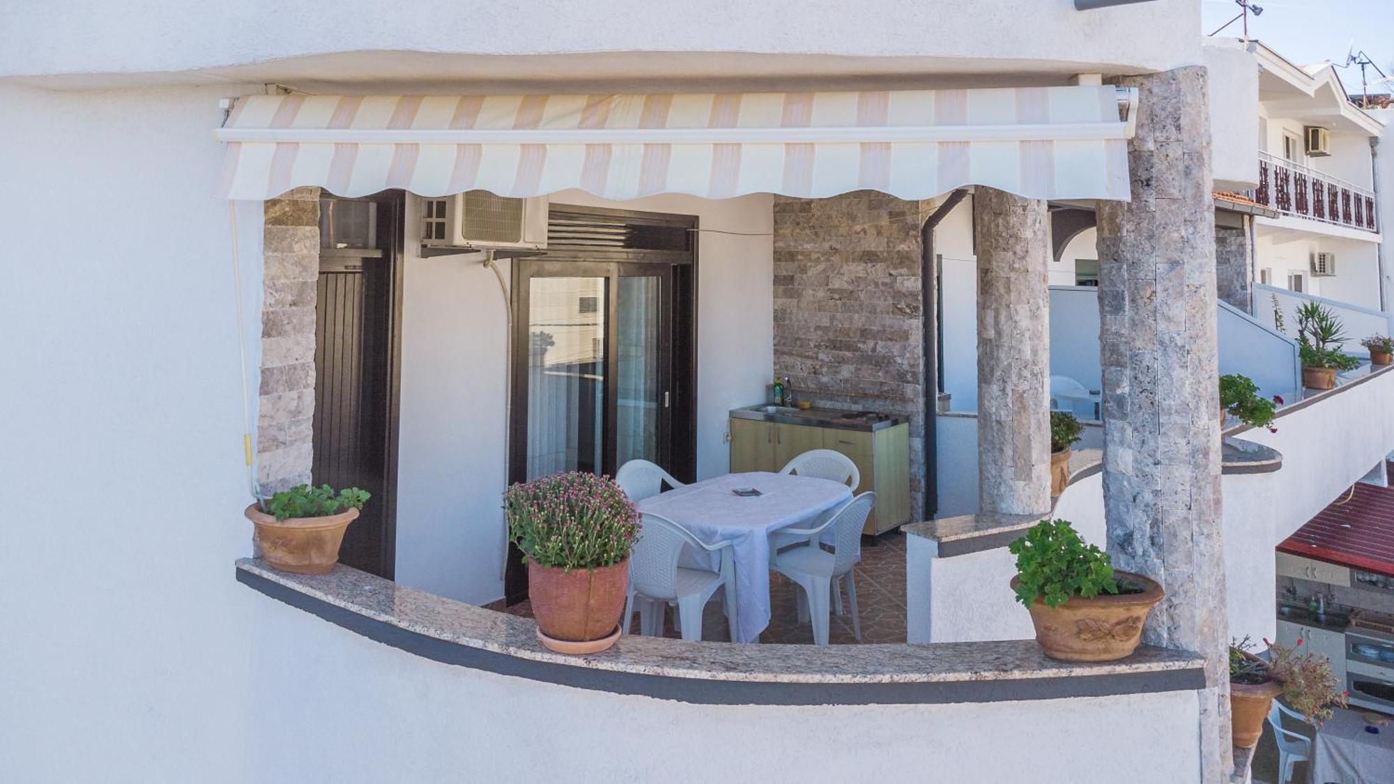 Apartments Ishmi In Center Of ウルツィニ 部屋 写真