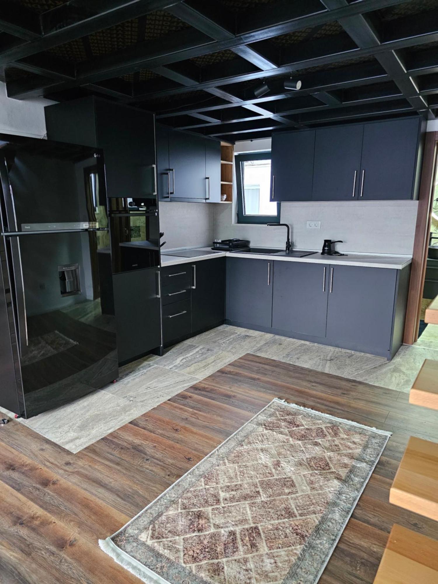 Apartments Ishmi In Center Of ウルツィニ エクステリア 写真