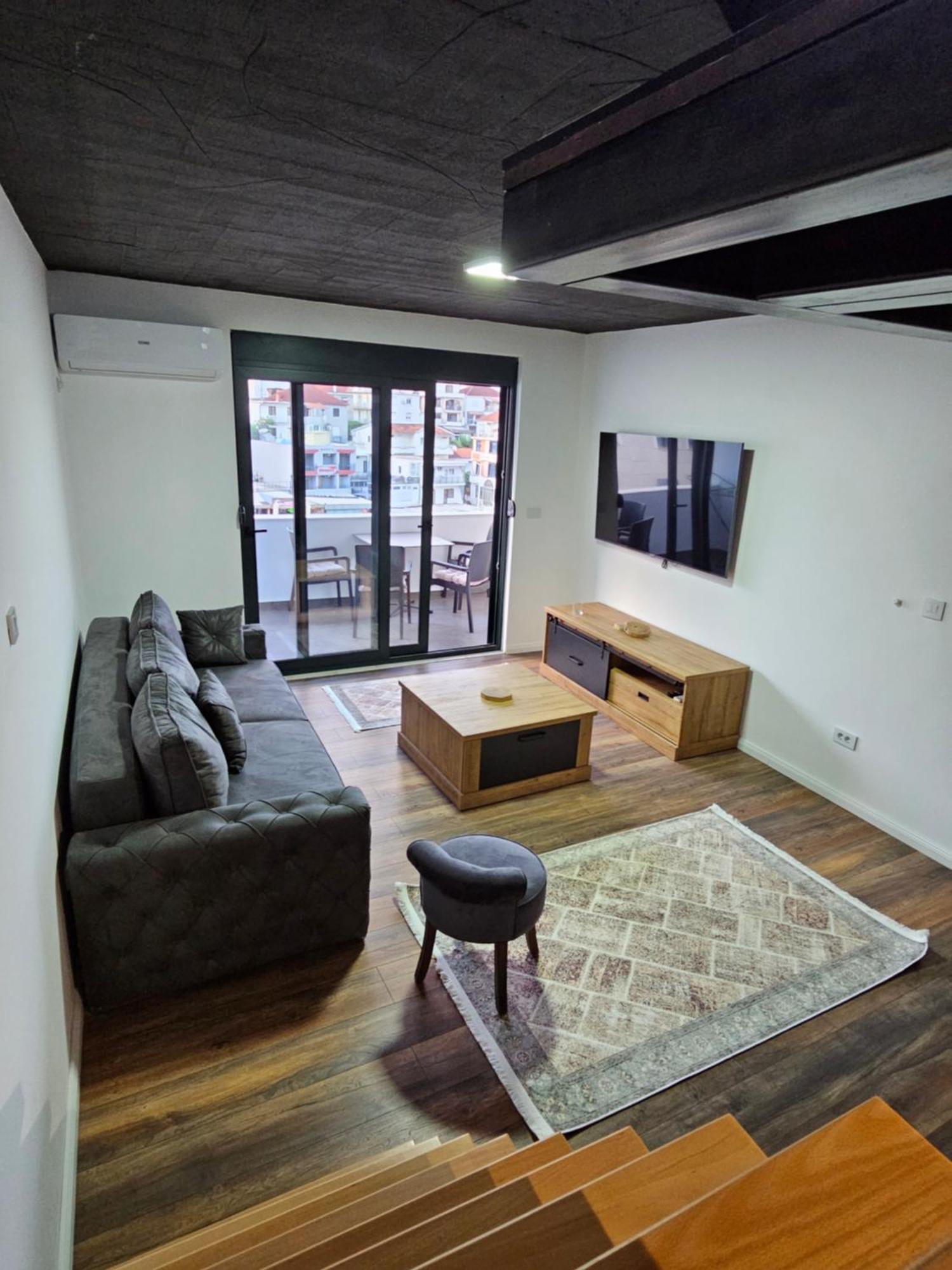 Apartments Ishmi In Center Of ウルツィニ エクステリア 写真